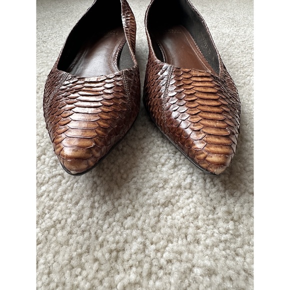 Stuart Weitzman Snakeskin Brown Pointed Flats - Picture 6 of 8